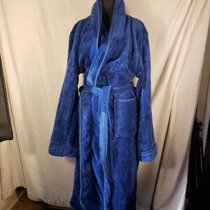 NY Threads Plush Blue Robe